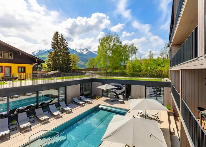 Emma Deluxe Aparthotel Mit Beheizten Aussenpool Direkt Beim Skibus